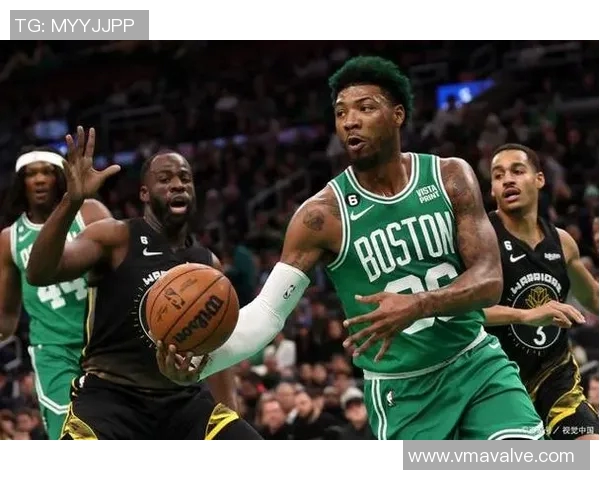 老鹰队与凯尔特人队激战正酣谁能在季后赛中脱颖而出